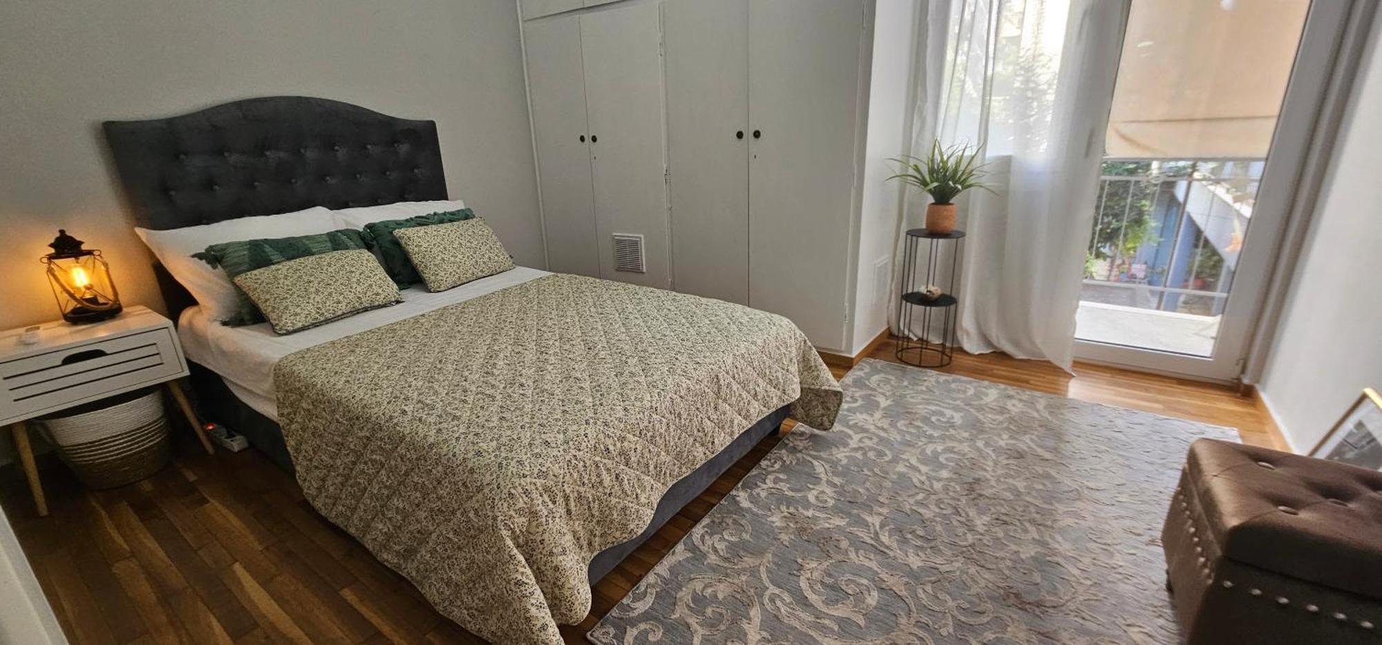 Cozy And Quiet , Convenient Location In Apartment Athens